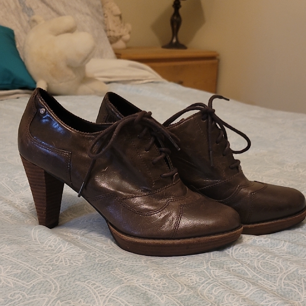 Rockport Size 8.5 Brown Women's High Heeled Shoes